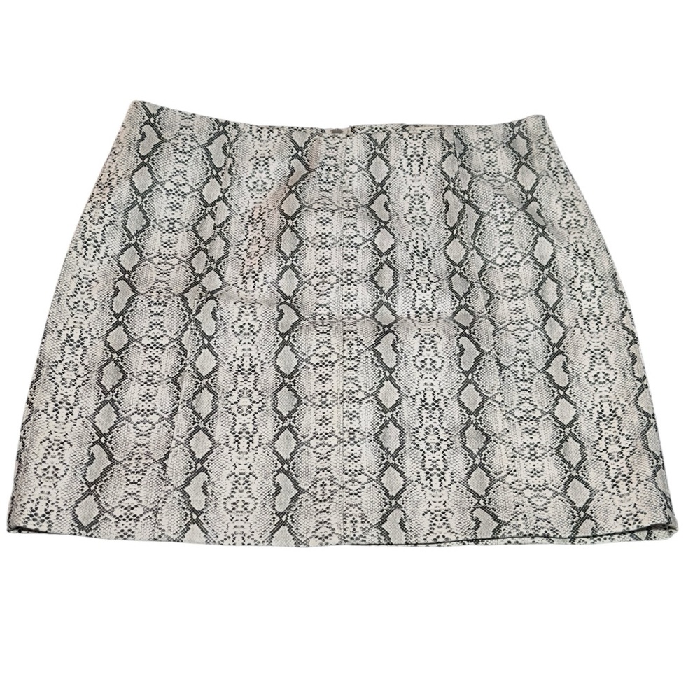 Newbury Kustom Black and White Mini Pencil Skirt